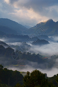 清晨日出在Doiangk图片