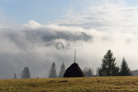 海斯塔克山农村地貌喀尔巴阡山脉图片