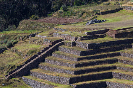 秘鲁钦切罗Chinchero一个传统的印加农耕梯图片
