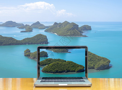 泰国安东海洋公园顶楼视图上的电脑笔记本电脑概念图片
