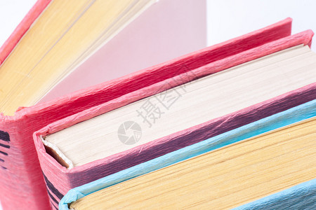 彩色精装书在一圈的顶视图复制空间回到学校副本空图片