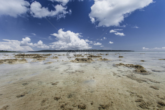 哈夫洛克岛蓝天白云印图片