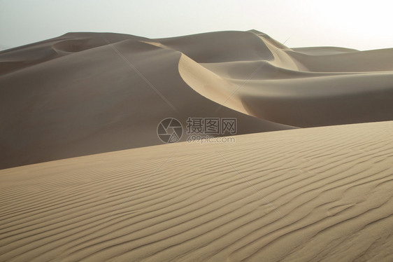 空中区沙漠大沙丘覆盖阿联酋KSA和阿图片