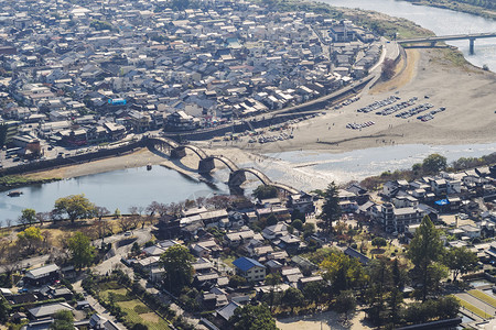 山口县历史和文化地标山口县KintaaiKoyo桥横越西木河和Kikko公园的IwakuniCastleKintaiKyo图片