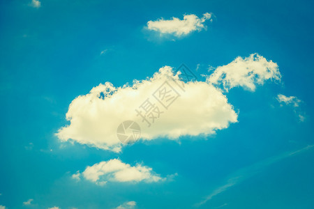 美丽自然和户外风景蓝色天空背景有白云图片