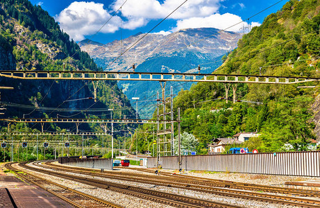 瑞士阿尔卑斯山高特哈德铁路La图片