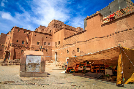 摩洛哥OuarzazazateKasbah附近院子图片