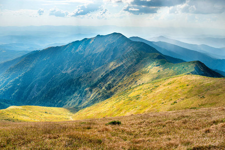 晨曦金光峰谷青山图片