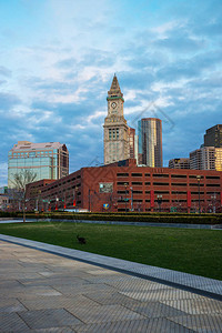 美国马萨诸塞州波士顿克罗斯街北端公园的金融图片