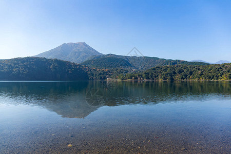 雾岛山和湖日本图片