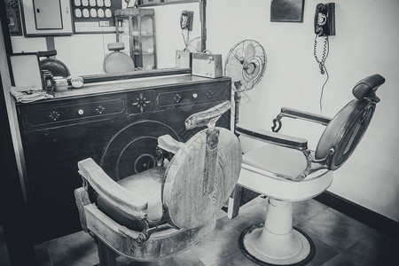 古代理发师图片