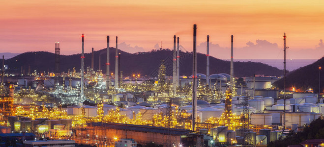 义诊石油炼油厂厂区图片