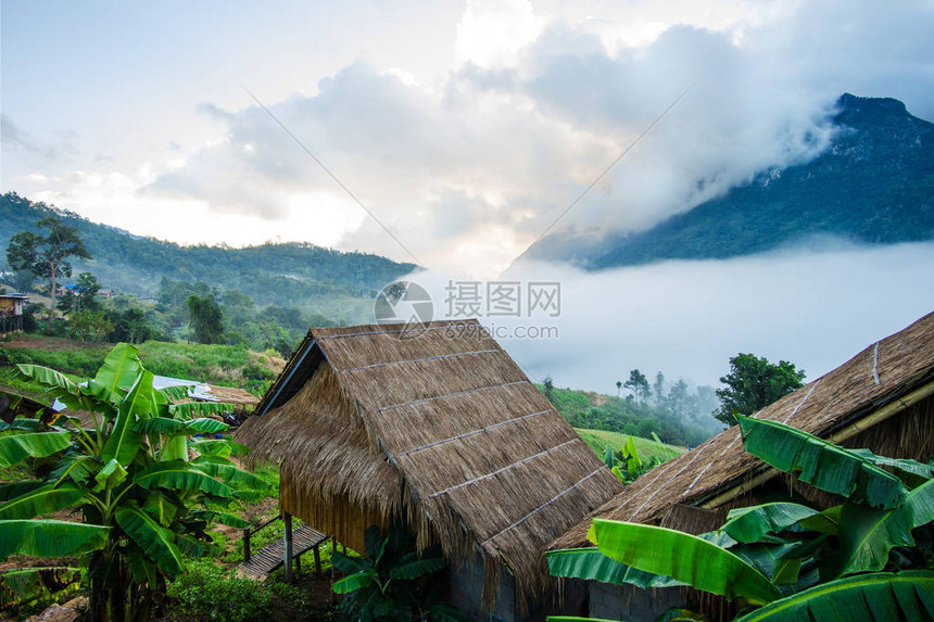 泰国清迈省清道县HutLuang山和Doi图片