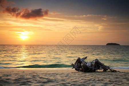 泰国丽贝阿当岛安达曼日出风景图片