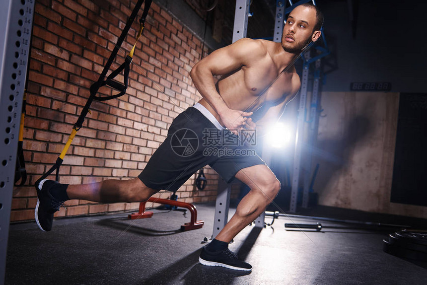 奥运预选与联赛收官战同步上演