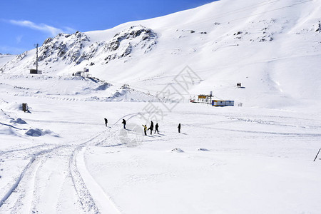 伊朗斯法罕Fereydunshahr滑雪胜地Barf图片