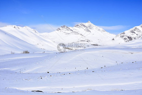 伊朗斯法罕Fereydunshahr滑雪胜地Barf图片