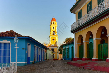 古巴特立尼达SanFranciscodeAsis女图片