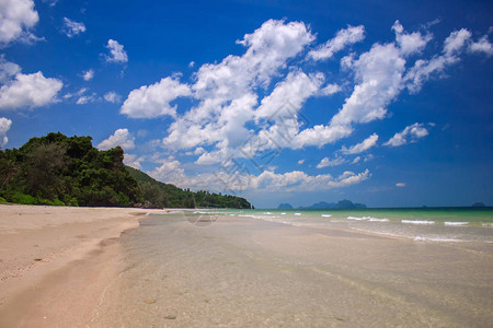 宁静的海岛滩风景照片图片