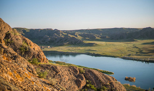 哈萨克斯坦伊利河风景美丽图片