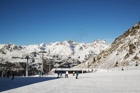 奥地利滑雪度假胜地Ischgl和图片