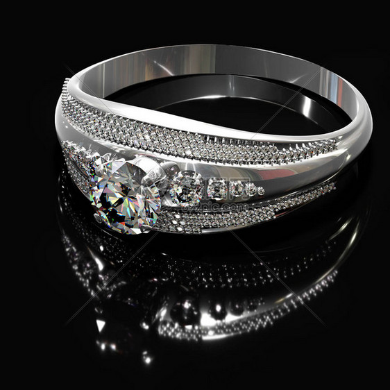用于与钻石宝订婚的银带白金或铂金镶嵌宝石的奢华珠宝首饰戒指戒指在表面上图片