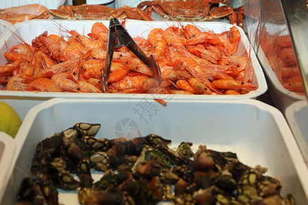 西班牙马德里鱼市新产品销售图片