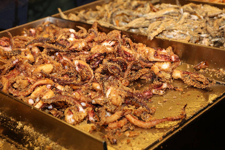西班牙马德里渔业市场深炸章鱼问题图片