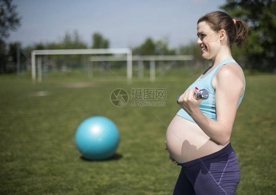 健身孕期妇女健康生图片