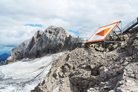 奥地利施蒂里亚Dachstein冰川有线汽车站图片