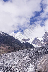 梅雪山也知道作为Kawa卡瓦格博峰位于云南公关图片