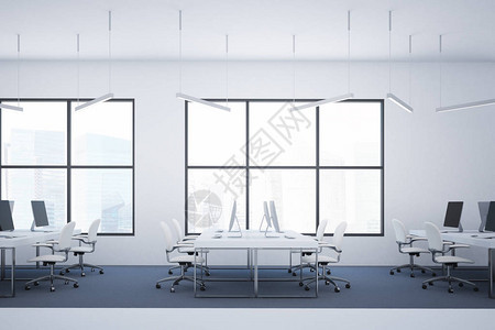 白色桌子办公室内部有大窗户白色墙壁和黑色地板和一排电脑桌侧视图3图片