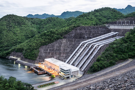 坎恰那布里山大坝Srinakarin发电厂图片