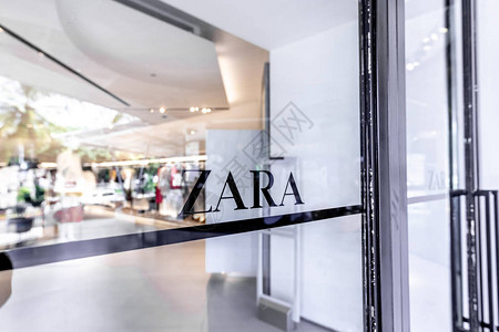 zara2019年9月19日19号在库塔南部的Zara商店海背景