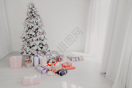 圣诞树装饰除夕礼物图片