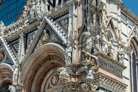锡耶纳大教堂DuomodiSiena是一座中世纪教堂图片