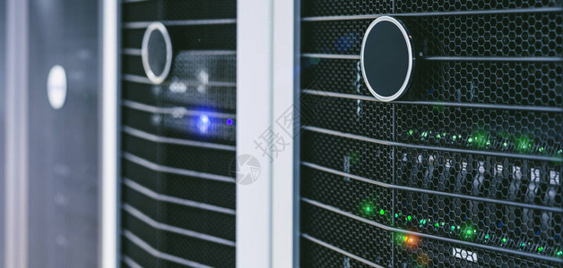 云服务数据中心服务器单位图片