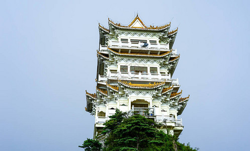 亚洲的佛教寺庙东方传统建筑南岭公园山顶的寺院清晨的日出旅图片