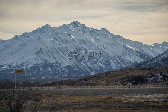 新西兰南岛萨默斯山风景图片