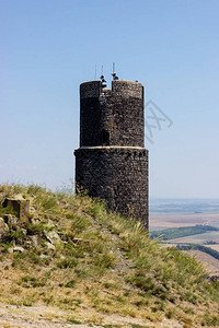 哈兹姆伯克城堡的Ruines在山峰顶上塞斯克史图片