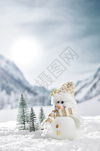 雪地上的可爱冬日雪人图片
