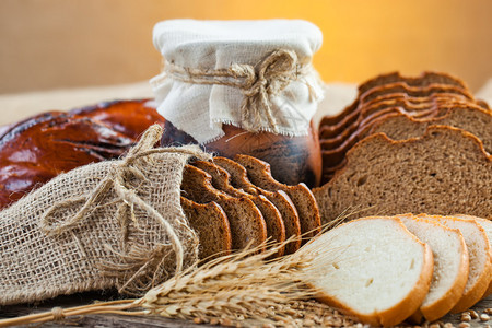 面包和黑麦背景图片
