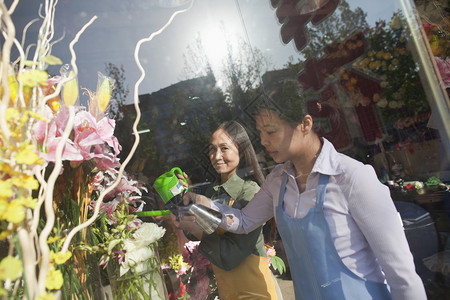 在花店工作的花店图片