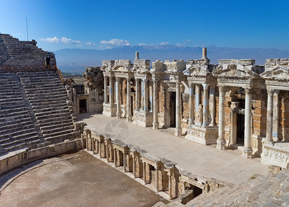 土耳其古代圆形剧场遗址图片