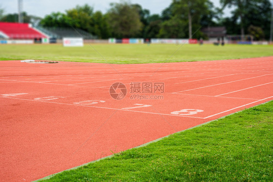 复古运动跑道图片