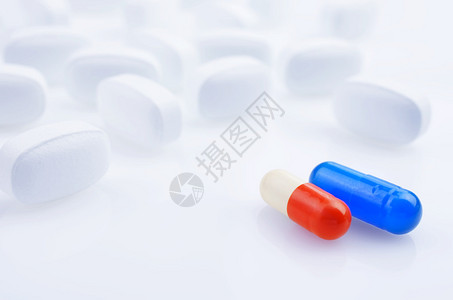 药剂主题白蓝和红药图片