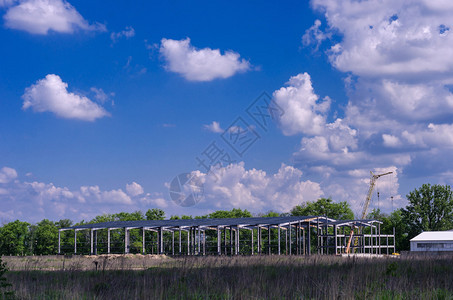 在该领域的建筑铁机库工作起重机图片