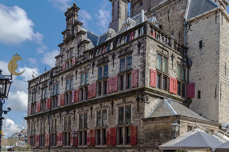 Delft市政厅是荷兰马克特的文艺复兴图片