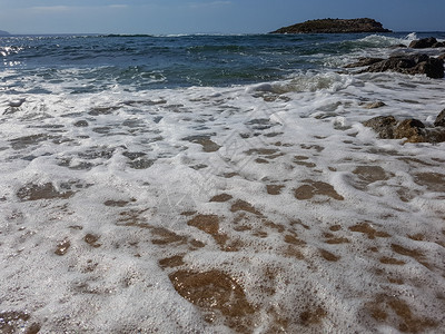 美丽的海洋海浪和沙油海水图片