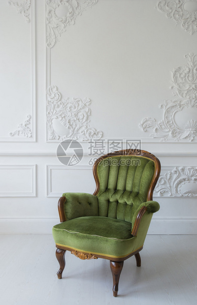 优雅的绿色椅子在奢侈的图片